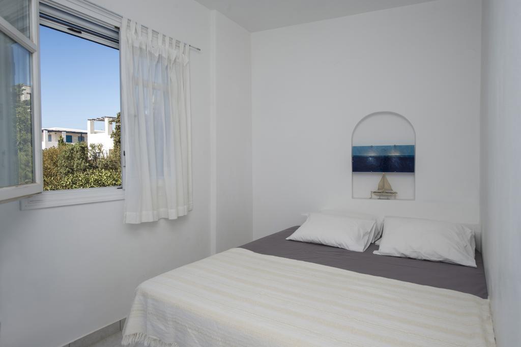 Aiolos Home With Private Veranda And Amazing Sea Views, Paros Piso Livadi Eksteriør billede